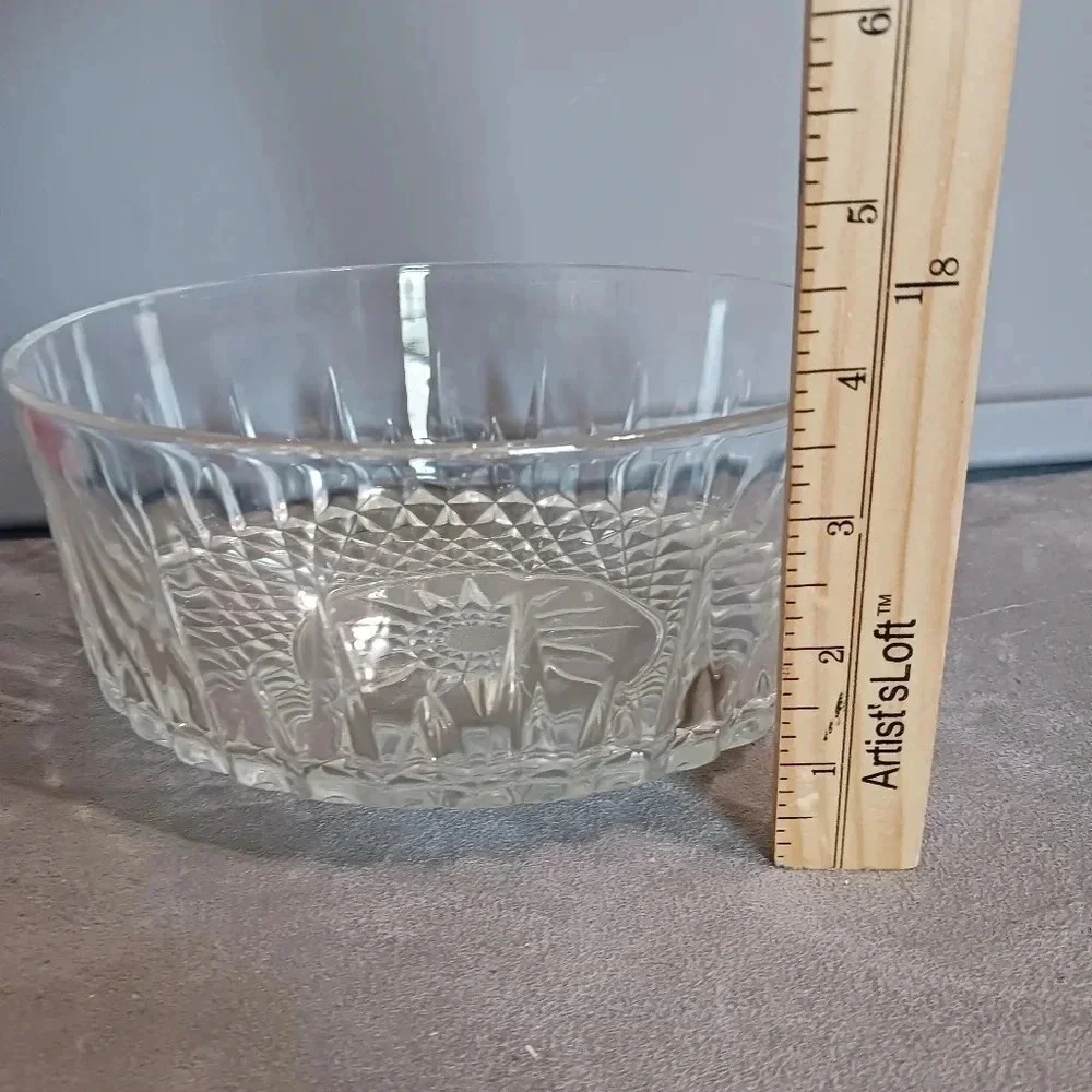 Arcoroc diamond starbust crystal glass large bowl